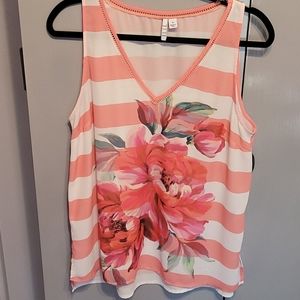Sleeveless Floral print top
